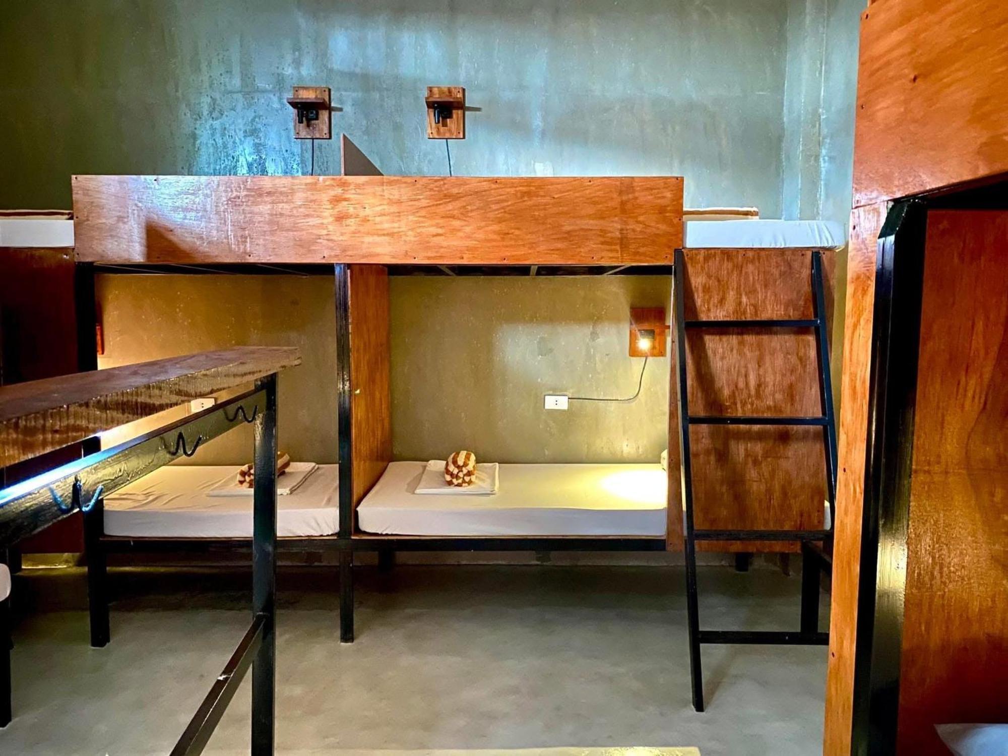 Laguno Hostel And Guest House موالبوال المظهر الخارجي الصورة